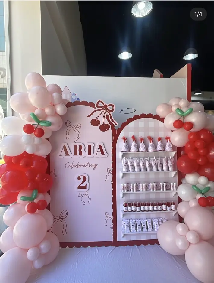סט יום הולדת דובדבנים ARIA בעיצוב נופר יצחק